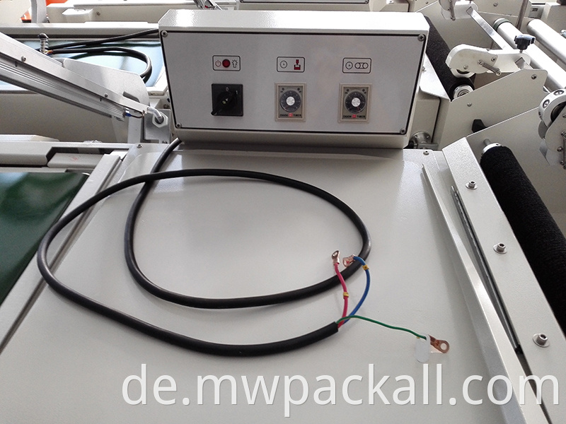 Automatische Schrumpfverpackungsmaschine Schrumpftunnel vom Hersteller Myway Machinery